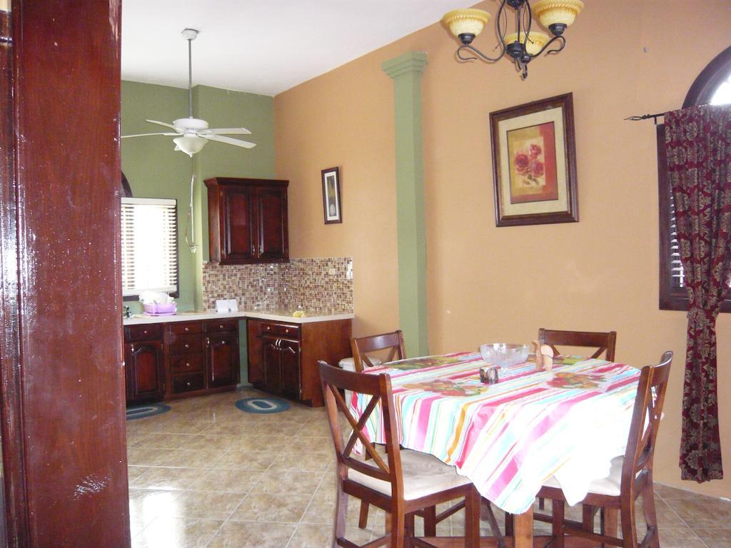 Eddies Tigress 2 Negril Zimmer foto