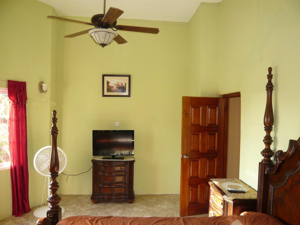 Eddies Tigress 2 Negril Zimmer foto